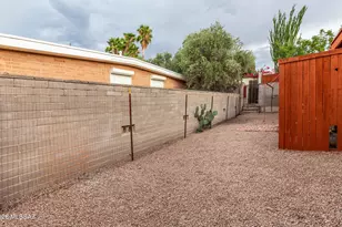 9032 E Rosewood St, Tucson, AZ 85710 - Photo 35