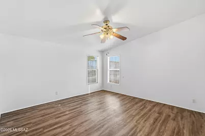 2240 W San Juan Trail, Tucson, AZ 85713 - Photo 15