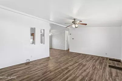 2240 W San Juan Trail, Tucson, AZ 85713 - Photo 9
