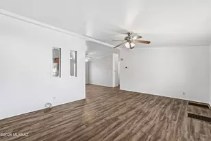 2240 W San Juan Trail, Tucson, AZ 85713 - Photo 9