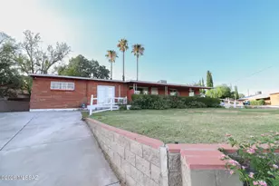 1055 N Anza Dr, Nogales, AZ 85621 - Photo 1