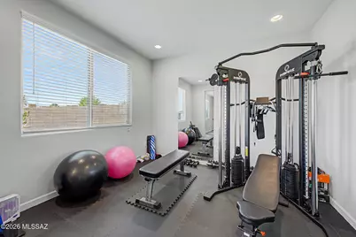 11921 N Silver Village Place, Oro Valley, AZ 85737 - Photo 17