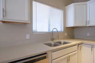 1672 W Wood Crest Ct, Tucson, AZ 85746 - Photo 7