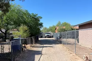 113 W Corona Rd, Tucson, AZ 85756 - Photo 29