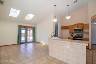 10160 E Mountain Manor Dr, Tucson, AZ 85730 - Photo 11