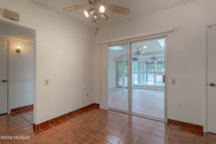77 W Calle Del Lago, Green Valley, AZ 85614 - Photo 11