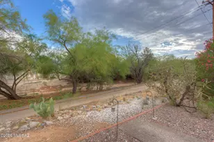 77 W Calle Del Lago, Green Valley, AZ 85614 - Photo 33