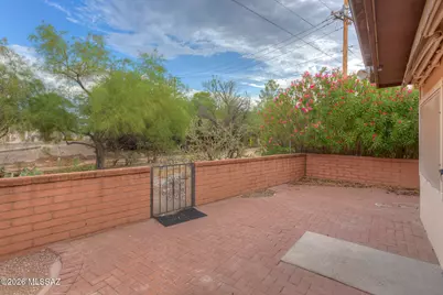 77 W Calle Del Lago, Green Valley, AZ 85614 - Photo 27