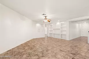 8140 N Iron Ridge Dr, Tucson, AZ 85743 - Photo 11