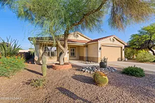 8140 N Iron Ridge Dr, Tucson, AZ 85743 - Photo 1