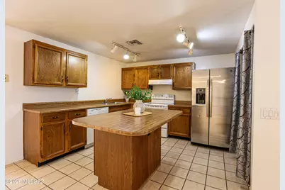 4540 W Lynn Circle, Tucson, AZ 85741 - Photo 7