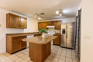 4540 W Lynn Cir, Tucson, AZ 85741 - Photo 7