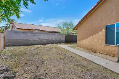 1745 W Linden Street, Tucson, AZ 85745 - Photo 17