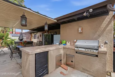 132 E Santa Rebecca Drive, Green Valley, AZ 85614 - Photo 13