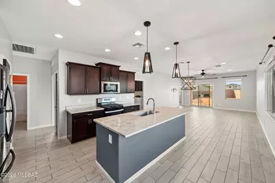 6860 W Jadewood Lane, Tucson, AZ 85757 - Photo 13