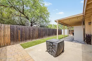 1852 S Skyview Pl, Tucson, AZ 85748 - Photo 31