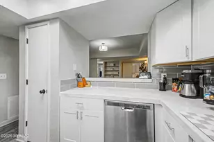 1852 S Skyview Pl, Tucson, AZ 85748 - Photo 15