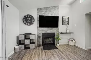 1852 S Skyview Pl, Tucson, AZ 85748 - Photo 11