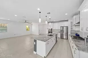 5517 S Saguaro Wash Trail, Tucson, AZ 85747 - Photo 13
