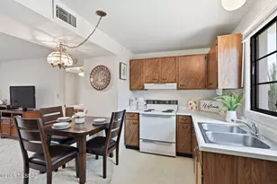 135 S Paseo Quinta, Green Valley, AZ 85614 - Photo 15