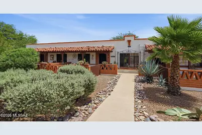 135 S Paseo Quinta #B, Green Valley, AZ 85614 - Photo 1