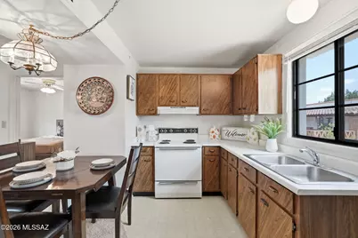 135 S Paseo Quinta #B, Green Valley, AZ 85614 - Photo 15