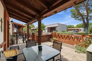 135 S Paseo Quinta, Green Valley, AZ 85614 - Photo 1
