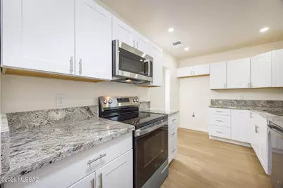 3926 E Louis Lane, Tucson, AZ 85712 - Photo 7