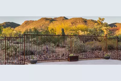 6096 W Sonoran Links Lane, Marana, AZ 85658 - Photo 1