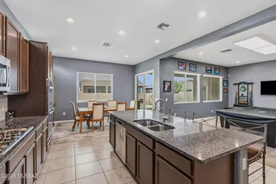 10955 W Radcliff Drive, Marana, AZ 85653 - Photo 11