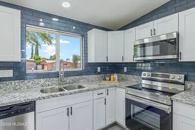 8957 E 25th Street, Tucson, AZ 85710 - Photo 11