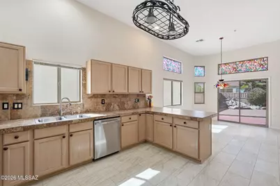 3412 S Waterfall Drive, Green Valley, AZ 85614 - Photo 17