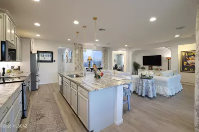 7776 W Buckeye Path, Marana, AZ 85658 - Photo 13