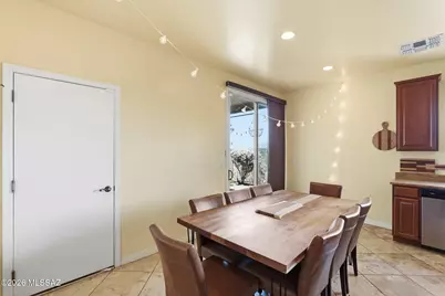 973 S Pantano Overlook Drive, Tucson, AZ 85710 - Photo 9