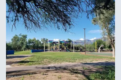 264 E Scheibe Way, Tucson, AZ 85705 - Photo 23