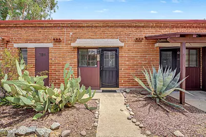 364 S Paseo Lobo #C, Green Valley, AZ 85614 - Photo 1