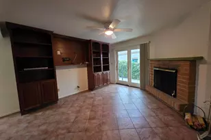 6736 E Rosewood Cir, Tucson, AZ 85710 - Photo 9