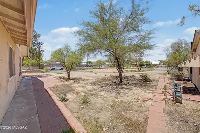4213 S 4th Avenue, Tucson, AZ 85714 - Photo 9