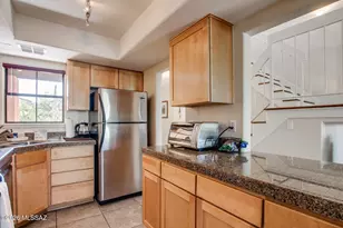 6651 N Campbell Ave, Tucson, AZ 85718 - Photo 9
