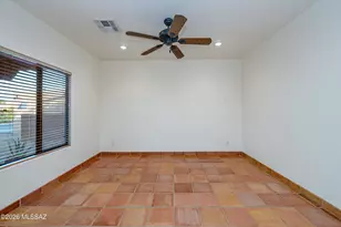 9271 N Moon View Pl, Tucson, AZ 85742 - Photo 7