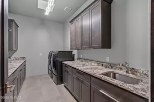 11930 N Mesquite Sunset Pl, Oro Valley, AZ 85742 - Photo 37