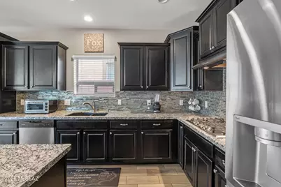 8559 N Gaetano Loop, Tucson, AZ 85742 - Photo 9