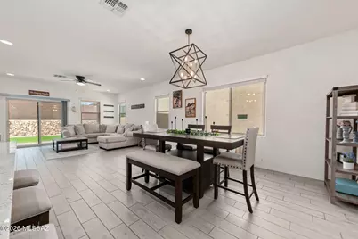 6947 W Hedge Rose Drive, Tucson, AZ 85757 - Photo 1