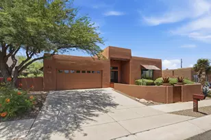 929 N Leutea Dr, Tucson, AZ 85745 - Photo 1