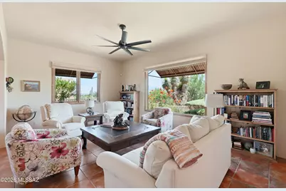 929 N Leutea Drive, Tucson, AZ 85745 - Photo 5