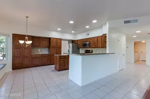 10640 N Stargazer Dr, Tucson, AZ 85737 - Photo 15