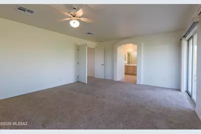 10640 N Stargazer Drive, Tucson, AZ 85737 - Photo 9