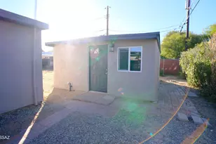 1431 E Adelaide Dr, Tucson, AZ 85719 - Photo 23