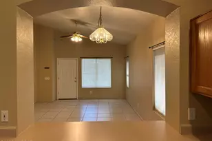 9121 E Autumn Sage St, Tucson, AZ 85747 - Photo 3