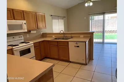 9121 E Autumn Sage Street, Tucson, AZ 85747 - Photo 5